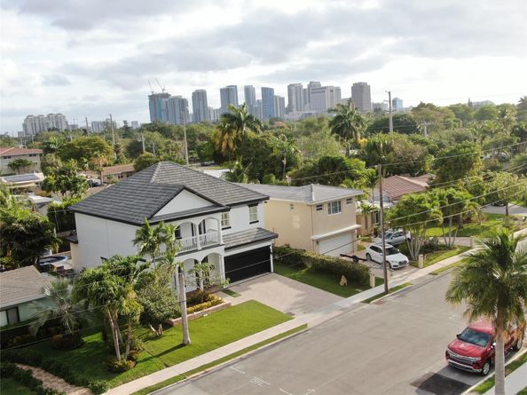 909 Mango Isle, Fort Lauderdale FL 33315