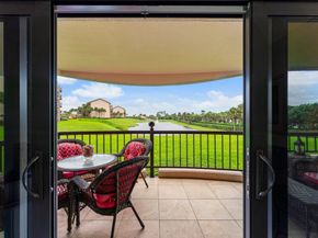 401 Ocean Bluffs Boulevard 105, Jupiter FL 33477