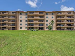 401 Ocean Bluffs Boulevard 105, Jupiter FL 33477