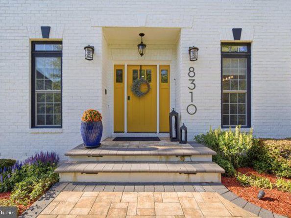 8310 Robey Avenue, Annandale VA 22003
