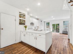 2203 Spruce Street, Philadelphia PA 19103
