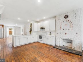 2203 Spruce Street, Philadelphia PA 19103