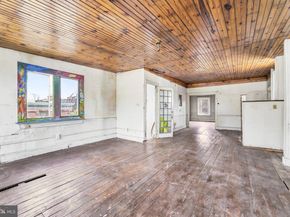 2203 Spruce Street, Philadelphia PA 19103