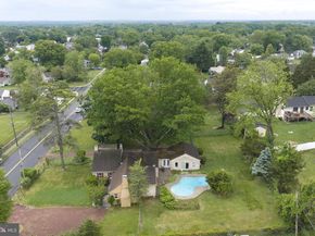1465 Makefield Road, Yardley PA 19067