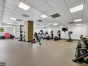 2111 Wisconsin Avenue NW 118, Washington DC 20007