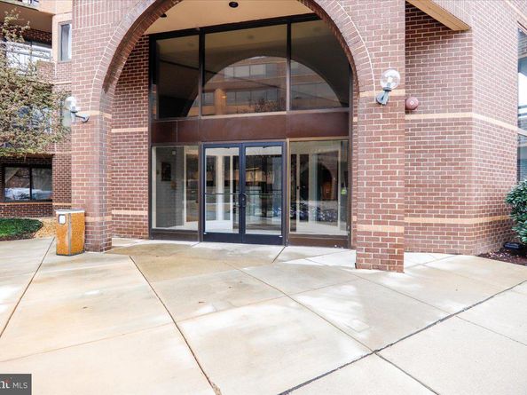 2111 Wisconsin Avenue NW 118, Washington DC 20007