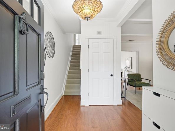 2129 Newport Place NW, Washington DC 20037