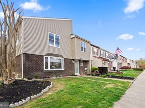 5106 N Hunters Court N, Bensalem PA 19020