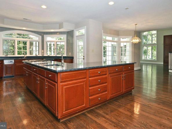 7012 Fawn Trail Court, Bethesda MD 20817