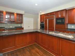 7012 Fawn Trail Court, Bethesda MD 20817