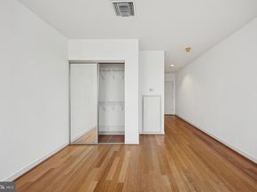 1100 Vine Street 1209, Philadelphia PA 19107