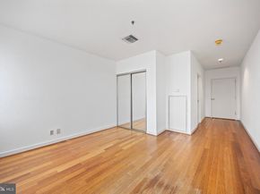 1100 Vine Street 1209, Philadelphia PA 19107