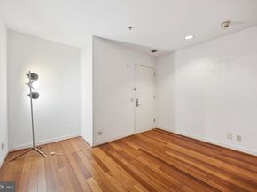 1100 Vine Street 1209, Philadelphia PA 19107