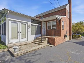 418 Colonial Park Drive, Springfield PA 19064