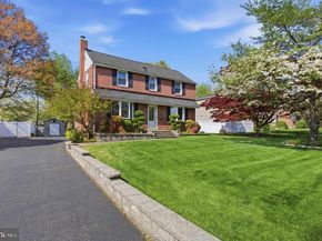 418 Colonial Park Drive, Springfield PA 19064