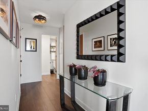 200 Locust Street 29DN, Philadelphia PA 19106