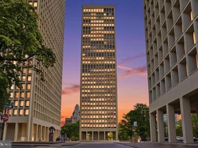200 Locust Street 29DN, Philadelphia PA 19106