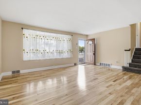 1040 Eisenhower Avenue, Woodlyn PA 19094