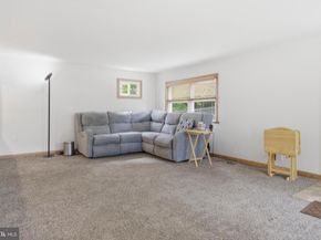 1040 Eisenhower Avenue, Woodlyn PA 19094