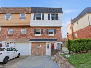 2754 Clayton Street, Philadelphia PA 19152