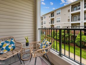 4862 Eisenhower Avenue 273, Alexandria VA 22304