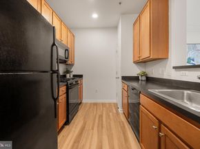 4862 Eisenhower Avenue 273, Alexandria VA 22304