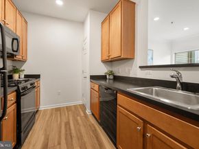 4862 Eisenhower Avenue 273, Alexandria VA 22304