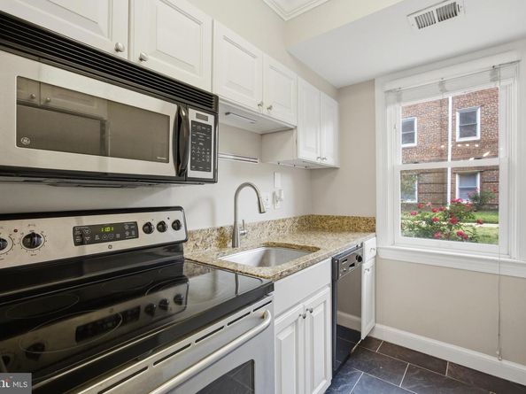 718 S Washington Street 101, Alexandria VA 22314