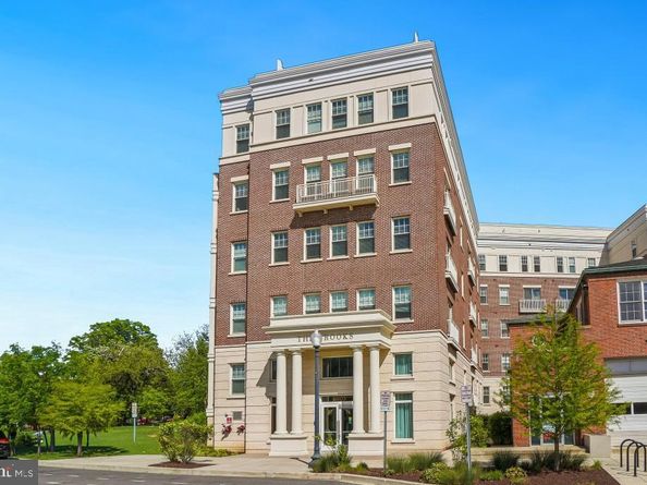 6803 Cameron Drive NW 314, Washington DC 20012