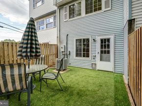 2880 S Meade Street, Arlington VA 22206