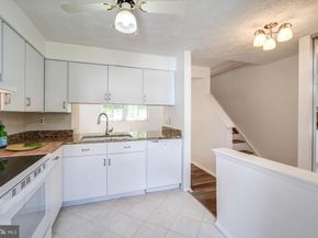 2880 S Meade Street, Arlington VA 22206