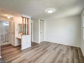 2880 S Meade Street, Arlington VA 22206