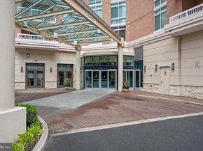 3101 N Hampton Drive 403, Alexandria VA 22302
