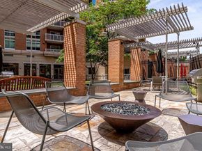 3101 N Hampton Drive 403, Alexandria VA 22302