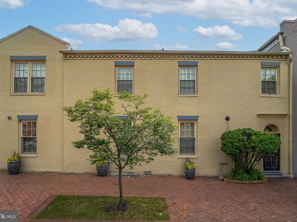 228 S Alfred Street S, Alexandria VA 22314