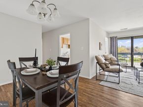 561 Florida Avenue 204, Herndon VA 20170