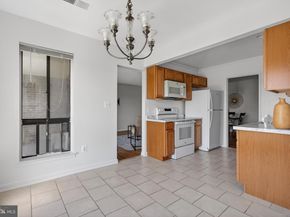 561 Florida Avenue 204, Herndon VA 20170