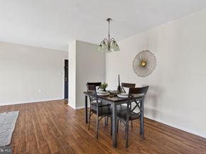 561 Florida Avenue 204, Herndon VA 20170