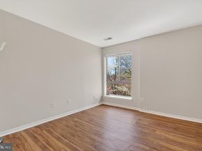 561 Florida Avenue 204, Herndon VA 20170