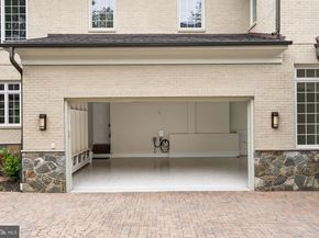 9111 Dara Lane, Great Falls VA 22066