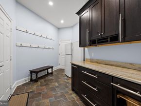 9111 Dara Lane, Great Falls VA 22066