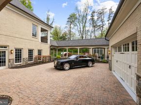 9111 Dara Lane, Great Falls VA 22066