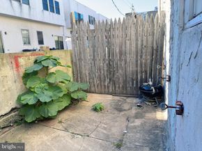 338 Snyder Avenue, Philadelphia PA 19148