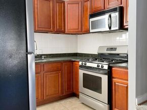 338 Snyder Avenue, Philadelphia PA 19148
