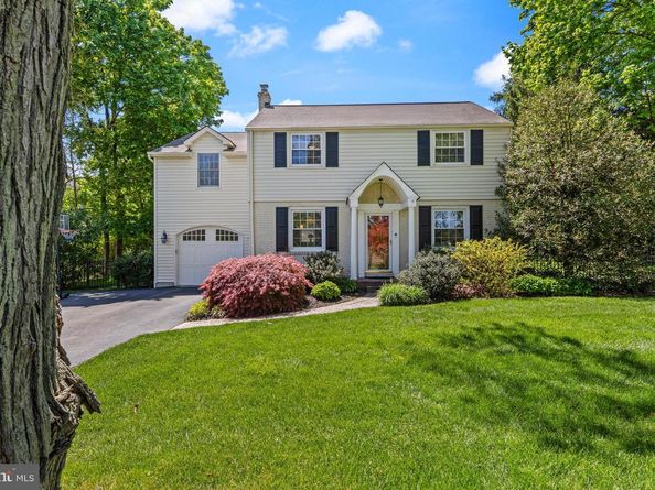 290 Wentworth Road, Wayne PA 19087