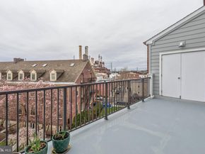 109 Surgeon General Court, Philadelphia PA 19146