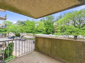 1001 City Avenue E307, Wynnewood PA 19096