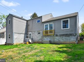 174 N Hawthorne Avenue, Langhorne PA 19047
