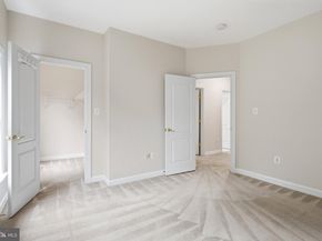 8908 Royal Hannah Lane, Fairfax VA 22031