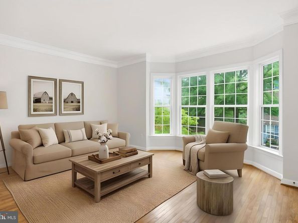 8908 Royal Hannah Lane, Fairfax VA 22031